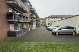 Sanierte 3,5 Zimmer Wohnung mit Balkon – Die vollständige Adresse der Immobilie erhältst du vom Anbieter., 47055 Wanheimerort, Duisburg – Vorschaubild 2