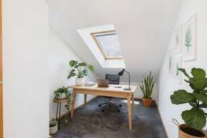 Bremen - Woltmershausen • Dachgeschosswohnung mit Fußbodenheizung, Kaminofen & Tiefgaragenstellplatz – Die vollständige Adresse der Immobilie erhältst du vom Anbieter., 28197 Woltmershausen (Ortsteil), Bremen – Vorschaubild 3