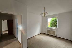 Verstecktes Gartenjuwel in Mainz-Lerchenberg – gepflegter Bungalow, voll unterkellert – Die vollständige Adresse der Immobilie erhältst du vom Anbieter., 55127 Lerchenberg, Mainz – Vorschaubild 7