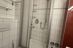 Haus-im-Haus-Charakter mit 30 m² Terrasse in ruhiger Lage in Hamburg-Bramfeld – Die vollständige Adresse der Immobilie erhältst du vom Anbieter., 22179 Bramfeld, Hamburg – Vorschaubild 8