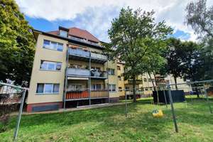 **TOLLE 3-RWG IN RUHIGER LAGE**mit Tageslichtbad, Balkon und Loggia ** WE 05**