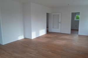 4-Zimmer-Dachgeschoßwohnung Kurort Hartha - Wohnen auf zwei Ebenen – Friedrich-Schiller-Str. 4B, 1737 Tharandt – Vorschaubild 2