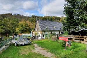 EINFAMILIENHAUS SAMT GARTEN, STELLPLÄTZEN IN IDYLLISCHER WOHNLAGE AM NATURSCHUTZGEBIET! – Wupperhof 10, 42799 Leichlingen (Rheinland) – Vorschaubild 1