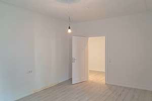 Stuttgart-West  - NEU sanierte 3 Zimmer Altbau Wohnung – Die vollständige Adresse der Immobilie erhältst du vom Anbieter., 70197 Rotebühl, Stuttgart – Vorschaubild 11