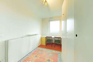 Helle 4-Zimmer-Etagenwohnung mit Loggia – Aufzug – zentrale Lage & sofort bezugsfrei! – Die vollständige Adresse der Immobilie erhältst du vom Anbieter., 76133 Weststadt, Karlsruhe – Vorschaubild 10