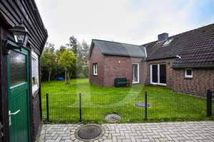 Platz für Familie, Garten & Träume – modernisiertes Haus mit viel Freiraum – Die vollständige Adresse der Immobilie erhältst du vom Anbieter., 26487 Neuschoo – Vorschaubild 15