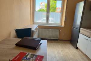 Gepflegte 3-Zimmer-Hochparterre-Wohnung mit Garage in Augsburg – Die vollständige Adresse der Immobilie erhältst du vom Anbieter., 86159 Hochfeld, Augsburg – Vorschaubild 4
