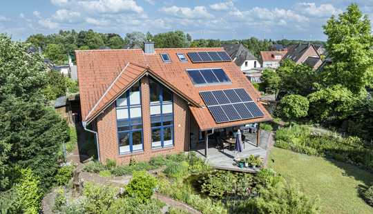 Bild von FAMILIENTRAUM am PULS der ZEIT! IHR WOHLFÜHLPLATZ! ZEIT ZUM LEBEN! PV-ANLAGE! SOLAR! Kachelofen uvm.