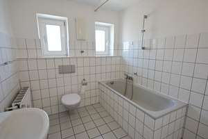 Ab sofort!! Großzügige 3-Zimmer-Wohnung mit zwei Balkonen! – Gemarkenstraße 27, 45147 Holsterhausen, Essen – Vorschaubild 7