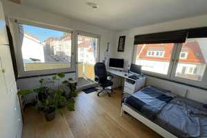 Stilvolle 3-Zimmer-Wohnung mit 2 Balkonen und EBK in Stuttgart Mitte – Urbanstraße 86, 70190 Stuttgart – Vorschaubild 1