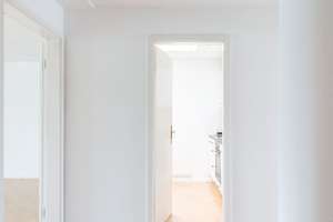 HOMESK - Sofort bezugsfreie 2-Zimmer-DG-Wohnung mit Süd-Wintergarten an der Kantstraße – Kantstraße 63, 10627 Charlottenburg, Berlin – Vorschaubild 12