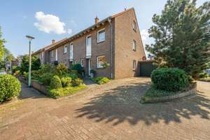 Perfekt für Familien: Reihenendhaus mit Südgarten, 2 GA im ruhigen Umfeld auf Erbpachtgrundstück – Memelstraße 41, 46238 Batenbrock, Bottrop – Vorschaubild 2