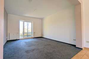 Entspannung pur: 2-Zimmer-Erdgeschosswohnung mit großer Terrasse in Kiel – Marienbader Straße 34, 24146 Kiel – Vorschaubild 3