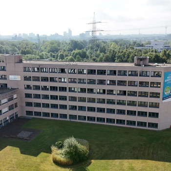 ALLEINAUFTRAG: hochwertige Büroflächen | klimatisiert | Stellplätze