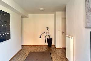 Sonniges West-Apartment mit Südbalkon, Tiefgarage & hochwertiger Pantryküche! – Puricellistraße 15A, 93049 Westenviertel, Regensburg – Vorschaubild 7