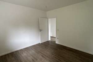 Modernisierte Wohnung mit 3,5 Zimmern und Balkon in Bochum-Eppendorf - Bezug ab 01.12.26 – Lilienweg 42, 44869 Eppendorf, Bochum – Vorschaubild 11