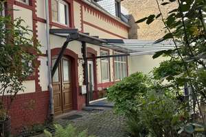 Lebens(t)raum in gepflegter Altbauanlage – Die vollständige Adresse der Immobilie erhältst du vom Anbieter., 65195 Westend / Bleichstraße, Wiesbaden – Vorschaubild 2