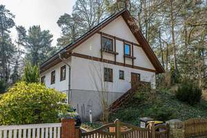 Großes Einfamilienhaus in Berlin-Frohnau  - Einliegerwohnung möglich