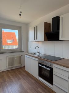 Renovierte 3-Zimmer-Wohnung mit Einbauküche