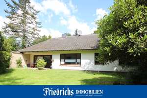 Idyllisches Einfamilienhaus mit Garage und Gartengrundstück in Bad Zwischenahn-Rostrup