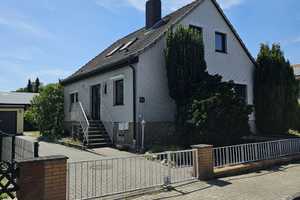 4,5-Zimmer-Einfamilienhaus in Isernhagen, Baujahr 1966/67 – Försterstieg 6, 30916 Hannover (Kreis) – Vorschaubild 1