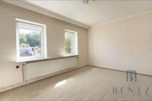Altbaucharme mit Potenzial – 3 Zimmer, Gartenanteil & Mansardenzimmer – Die vollständige Adresse der Immobilie erhältst du vom Anbieter., 27580 Eckernfeld, Bremerhaven – Vorschaubild 2