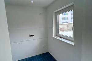 Schöne  frisch renovierte 3 Zimmer Wohnung mit Balkon in gute Lage – Kobolstraße 39, 86157 Pfersee-Nord, Augsburg – Vorschaubild 4
