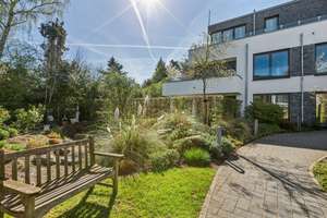 Exklusives Gartenrefugium mit drei Terrassen am Rhein – Die vollständige Adresse der Immobilie erhältst du vom Anbieter., 40593 Urdenbach, Düsseldorf – Vorschaubild 4