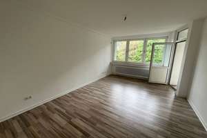 3 Zimmer - Küche dazu - Balkon - Wannenbad mit Fenster - Duisburg Rheinhausen – Brahmsstraße 3, 47226 Rheinhausen-Mitte, Duisburg – Vorschaubild 4