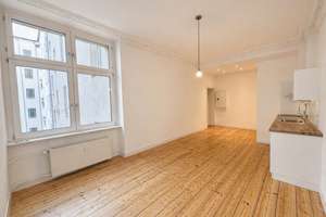 Wohnen am Paul-Lincke-Ufer: Stilvolle Altbauwohnung in Top-Lage – bezugsfrei! – Liegnitzer Str. 23, 10999 Kreuzberg, Berlin – Vorschaubild 4