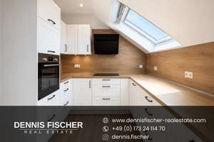Moderne 3,5 Zimmer Dachgeschosswohnung mit Balkon und Einbauküche