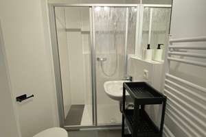 Mitten in STUTTGART ! Wunderschöne vollmöbilierte Studioapartments Apartment( 3.1 )ab 01.04.2026 – Neckarstr. 140/2, 70190 Stöckach, Stuttgart – Vorschaubild 5