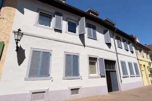 2 Zimmerwohnung mit Einbauküche im Durlacher Altstadtring - fußläufig alles in kurzer Zeit möglich – Die vollständige Adresse der Immobilie erhältst du vom Anbieter., 76227 Durlach, Karlsruhe – Vorschaubild 2