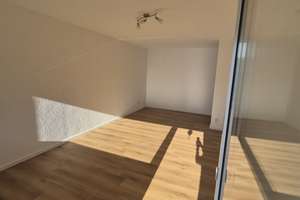 Helle 1-Zimmer-Wohnung mit Balkon im 2. Stock in Offenbach am Main – 63065 Hochschule für Gestaltung, Offenbach am Main – Vorschaubild 4
