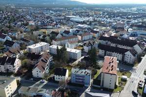 Attraktives Mehrfamilienhaus mit Balkonen in gefragter Lage!   
   Neumarkt - Weinberger Straße – Die vollständige Adresse der Immobilie erhältst du vom Anbieter., 92318 Neumarkt in der Oberpfalz – Vorschaubild 4