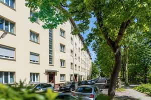 Modernisiert, klassisch geschnitten: 3-Zimmer-Wohnung mit Parkett – Die vollständige Adresse der Immobilie erhältst du vom Anbieter., 12159 Schöneberg, Berlin – Vorschaubild 8