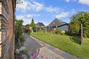Gepflegtes Einfamilienhaus mit Einliegerwohnung. – Friesland (Kreis) – Vorschaubild 16