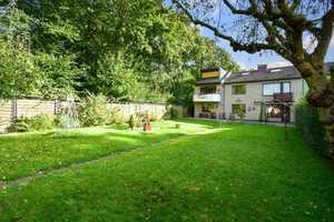Großzügiges Haus mit herrlichem Garten und vielseitigen Nutzungsmöglichkeiten – Duisburg – Vorschaubild 2