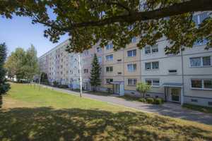 Familien hergehört! TOP 5-Raum-Wohnung mit moderner Einbauküche, 2 Balkonen und 2 Badezimmer! – Wolgograder Allee 68, 9123 Chemnitz – Vorschaubild 34