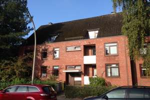 2-Zimmer Dachgeschosswohnung mit zwei Balkonen in Hamburg-Hausbruch