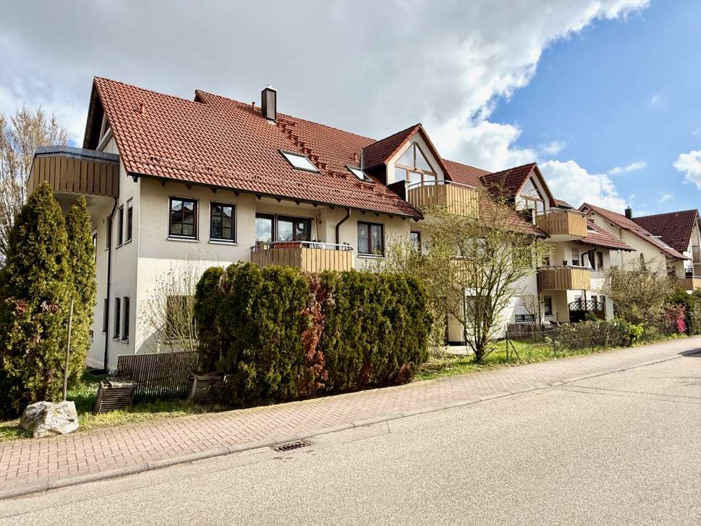 Immobilie in Bad Wimpfen - 2-Zimmer-EG-Wohnung mit Terrasse und Tiefgaragenstellplatz - Bild 0