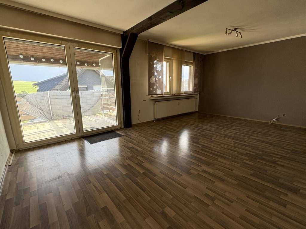 Immobilie in Marienheide - VR Immo: Renovierungsbedürftiges Zweifamilienhaus mit großem Grundstück in beliebter Lage - Bild 4