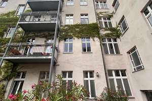 Charmantes Altbau-Juwel im Herzen von Berlin: Großzügige 4-Zimmer-Wohnung in begehrter Lage – Die vollständige Adresse der Immobilie erhältst du vom Anbieter., 10717 Wilmersdorf, Berlin – Vorschaubild 18