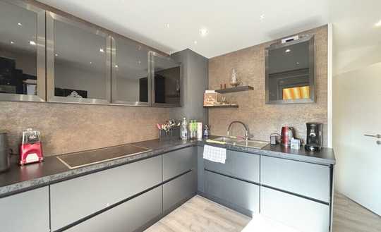 Moderne 4-Zimmer-Wohnung mit zwei Balkonen in zentraler Lage von Ludwigshafen