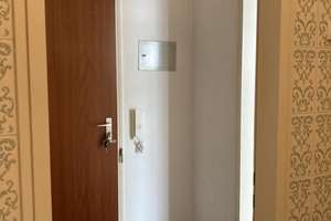 Traumhafte 1-Zimmer-Wohnung mit Südbalkon, Badewanne und EBK, 5 min zum Gleis in Augsburg-Hochzoll – Die vollständige Adresse der Immobilie erhältst du vom Anbieter., 86163 Hochzoll-Süd, Augsburg – Vorschaubild 5