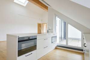 Luxuriöse 5-Zimmer-Wohnung zentral und dennoch ruhig gelegen – Die vollständige Adresse der Immobilie erhältst du vom Anbieter., 81827 Waldtrudering, München – Vorschaubild 6