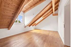 Neuwertiges Reihenmittelhaus  mit Top Energieeffizienz, 6 Zimmern  und hochwertiger Ausstattung – Feldkirchener Straße 22a, 85622 Vaterstetten – Vorschaubild 16