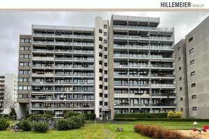 Großzügige 4 Zimmerwohnung mit Balkon und Stellplatz in gepflegter Anlage 