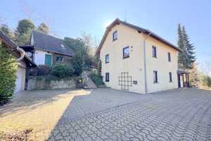 Zweifamilienhaus mit großzügigem Grundstück und Naturidylle – Ennepe-Ruhr-Kreis – Vorschaubild 1