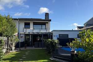 iks-Immobilien- Köln-Seeberg: Modernes Reihenhaus mit Pool & Solarenergie – Die vollständige Adresse der Immobilie erhältst du vom Anbieter., 50769 Seeberg, Köln – Vorschaubild 1
